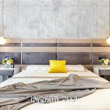 Apartment First Mamaia