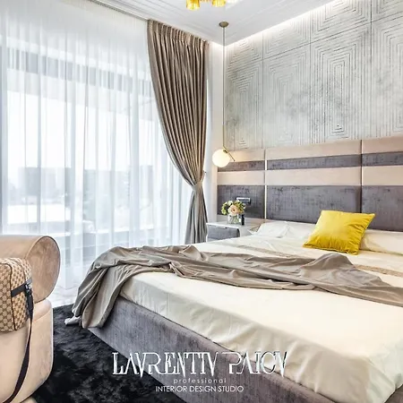 First Mamaia